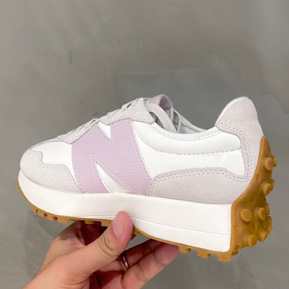 New Balance 327 Womens Sneakers Shoes Moonbeam & December sky various size 6 - Picture 14 of 16